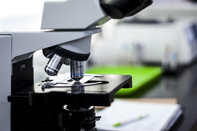 精密級(jí)聚氨酯PORON棉專(zhuān)用硅油，大幅提高泡孔的一致性，防止局部性能退化